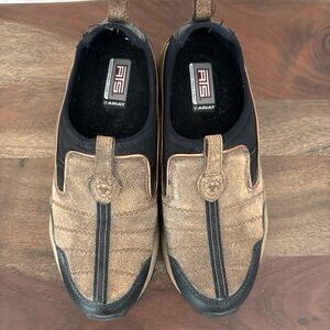 Ariat women’s Tan and Black Slip-On leather Loafers. 7B